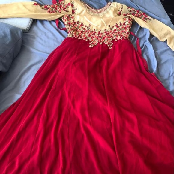 Indian/Pakistani dress - Picture 3 of 4